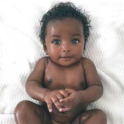 OMG! Isn't she one of the most beautiful baby girl ever?