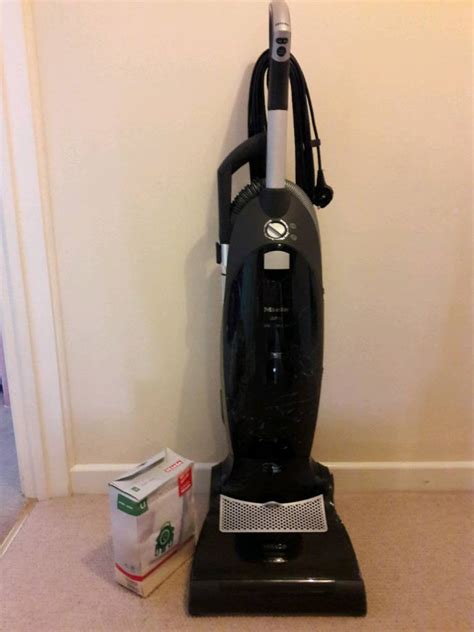 Miele S7210 upright vacuum cleaner | in Eastleigh, Hampshire | Gumtree