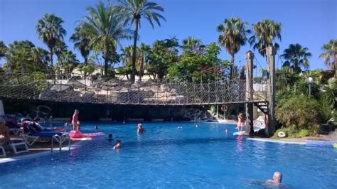 pool view - Foto van Hotel Best Tenerife, Playa de las Americas - TripAdvisor