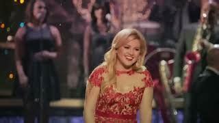 Kelly Clarkson - "Underneath The Tree" (Official Music Video)