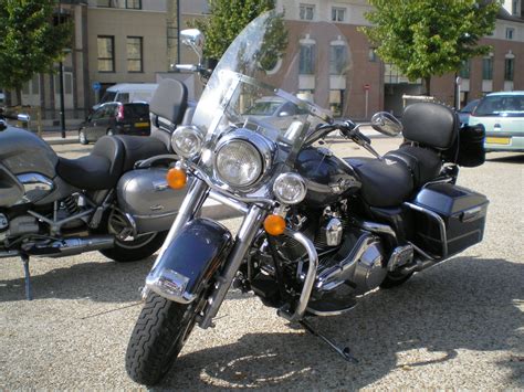 Fichier:Harley-Davidson 1450 Road King.JPG — Wikipédia