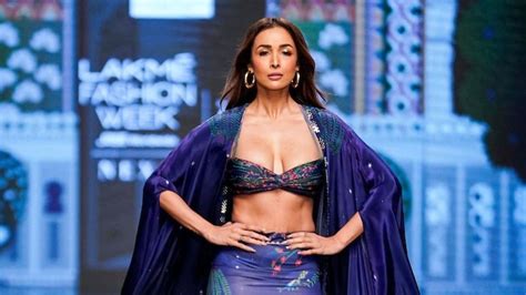 Malaika Arora slays in blue as showstopper at Lakme Fashion Week. See ...