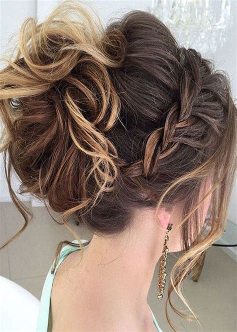 Daily hairstyles for medium length hair 2017 - 2018 | Medium length hairstyles, Messy buns and ...