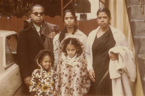 Who Was Kamala Harris' Mom Shyamala Gopalan Harris? All About the Late Breast Cancer Researcher ...