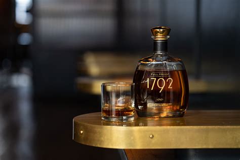 How To Do A Bourbon Tasting: The Gentleman's Guide · Effortless Gent