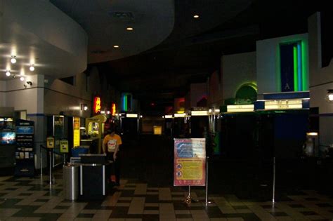 Cineplex.com | Famous Players Kildonan Place Cinemas