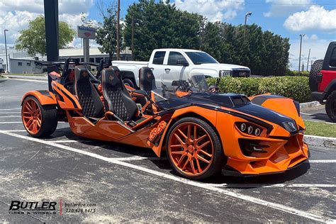 4 Seater Polaris Slingshot with 22in Savini SV63 Wheels - a photo on ...