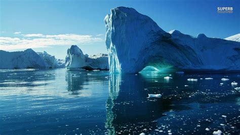 Iceberg wallpaper | Iceland wallpaper, Underwater wallpaper, Desktop ...