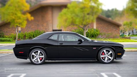 2014 Dodge Challenger SXT - Coupe 3.6L V6 auto