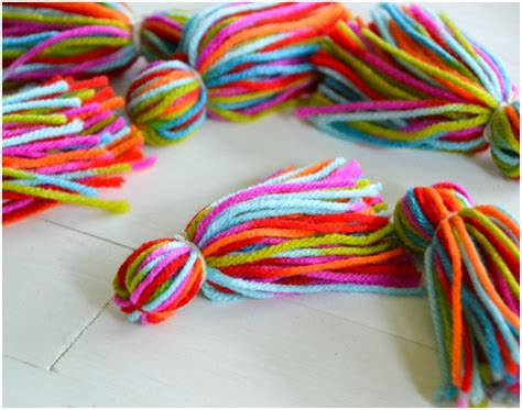 yarn tassle garland