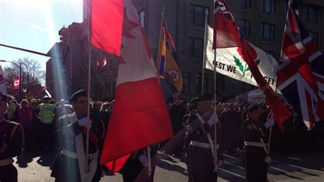 Large crowd gathers for London's Remembrance Day ceremony | CTV News