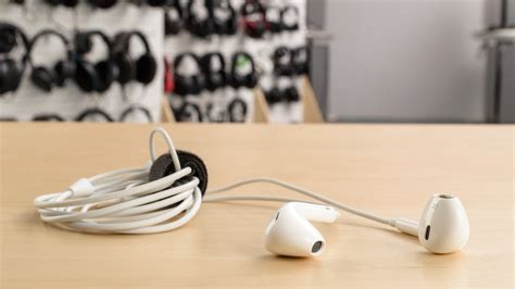 Apple EarPods Review - RTINGS.com