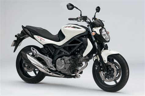 SUZUKI SFV650 Gladius specs - 2011, 2012 - autoevolution