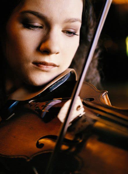 Hilary Hahn (Violin) - Short Biography [More Photos]