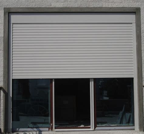 Insulated Roll-Up Doors | Paylon Commercial Roll-Up Metal Doors