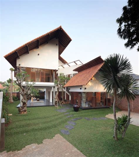 Modern Indonesian Houses - A Beautiful Balance | JavArch