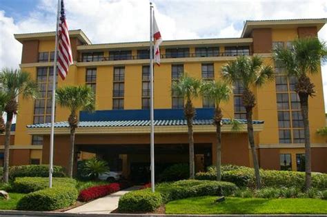 Embassy Suites by Hilton Jacksonville Baymeadows - Jacksonville FL | AAA.com