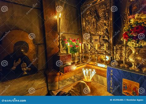 Jesus Tomb Inside Church of the Holy Sepulchre, Jerusalem Stock Photo - Image of religion ...