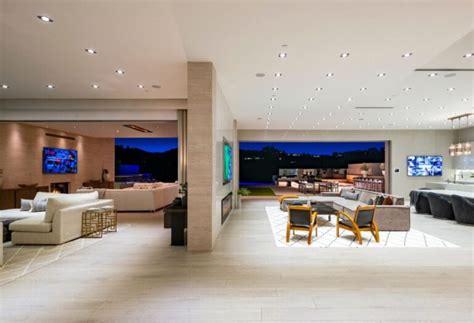 Beverly Hills Mansion with Dramatic Views was Designed and Built to The ...