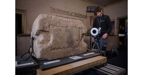 Mysterious New Markings Have Appeared on the U.K.'s Ancient Stone of ...