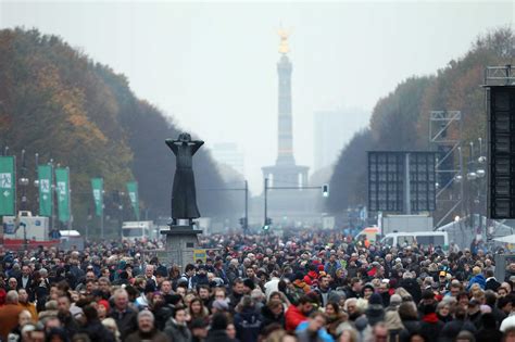 Germany Celebrates Anniversary of Berlin Wall Opening | TIME