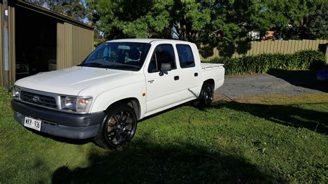 2000 Toyota HILUX SR - DavidCoulthard - Shannons Club