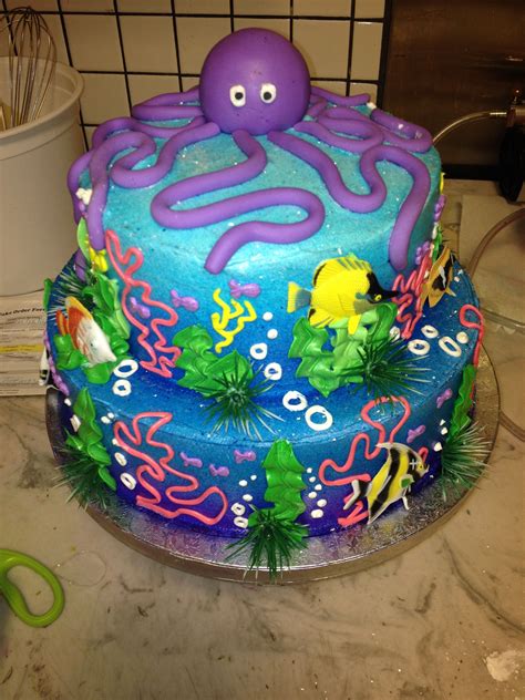 Underwater theme cake | Themed cakes, Underwater theme, Cake decorating