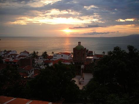 Puerto Vallarta Sunset | Smithsonian Photo Contest | Smithsonian Magazine