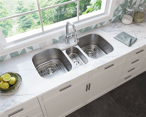 How To Choose The Best Kitchen Sink In Kenya [9 Types] (2024)