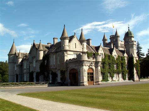 Balmoral Castle, Scotland - Wallpaper - Faxo - Faxo