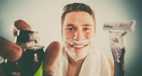 7 Popular Razors for Sensitive Skin » Howdywellness.com