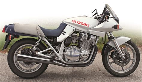 1982 Suzuki GSX 1100 S Katana - Moto.ZombDrive.COM