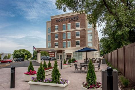 Courtyard Rochester Downtown- First Class Rochester, NY Hotels- GDS Reservation Codes: Travel Weekly