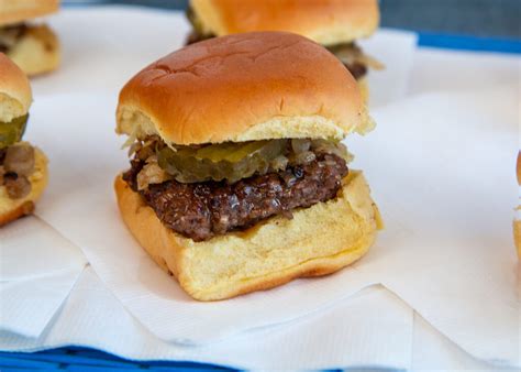 Burger-Sliders3 - Martin's Famous Potato Rolls and Bread