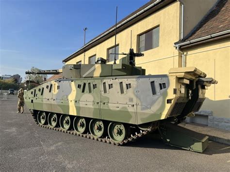 Hungary received the first Rheinmetall KF41 Lynx infantry fighting vehicle - ВПК.name