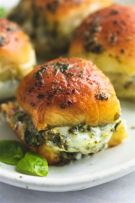 Pesto Mozzarella Chicken Sliders | Creme De La Crumb