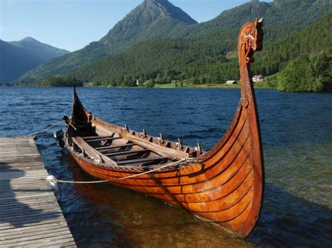 Viking ship (Drakkar - Dragon-ship) | Viking ship, Boat, Viking longboat