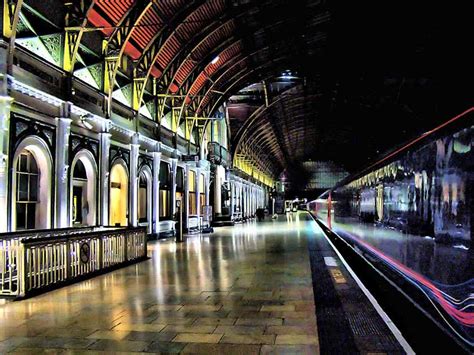 London Paddington Station | Britain Visitor - Travel Guide To Britain