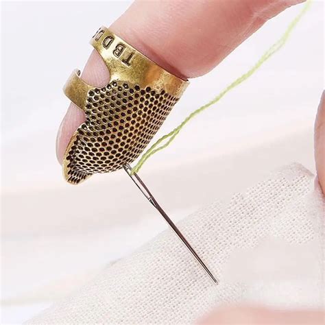 Retro Handworking Sewing Thimble Finger Protector Needlework Metal ...