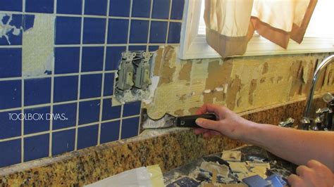 How To Remove Bathroom Wall Tile Without Damaging Drywall - Bathroom Poster