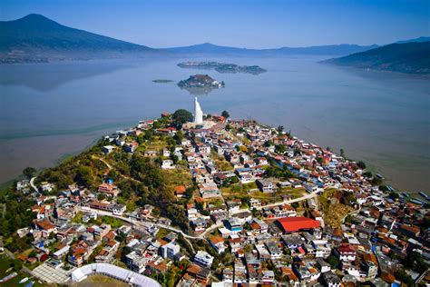 Travel Patzcuaro: Best of Patzcuaro, Visit Michoacan | Expedia Tourism