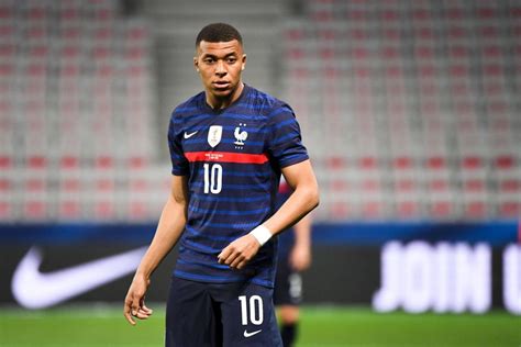 Report: Mbappe Issued an Apology to France Teammates Following the Penalty Miss Against ...