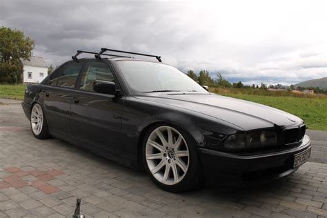 Bmw E38 740i - reviews, prices, ratings with various photos