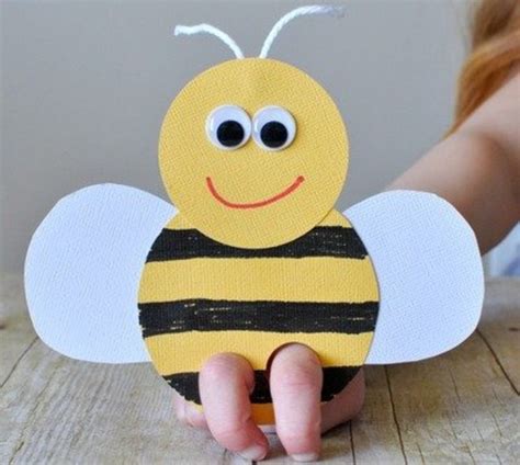 48 Beautiful and Creative Bee Craft Ideas - FeltMagnet