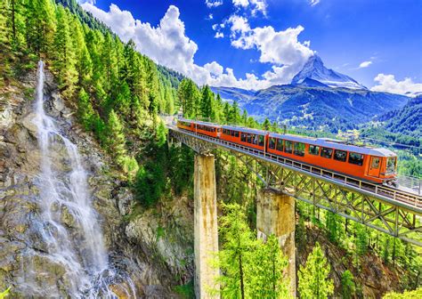 How to Visit Switzerland by Train and What Is the Glacier Express