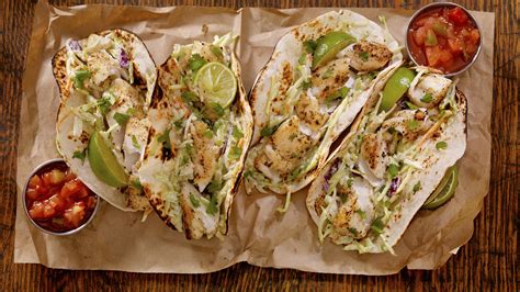 The Secret to Extra Delicious Grilled Fish Tacos | GQ