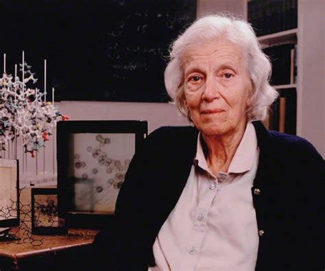 Dorothy Hodgkin Biography - Childhood, Life Achievements & Timeline