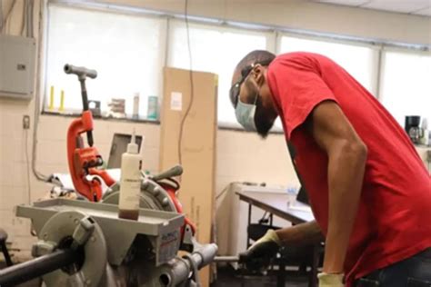 Pipefitter Training Trend: Innovations Shaping Pipefitting