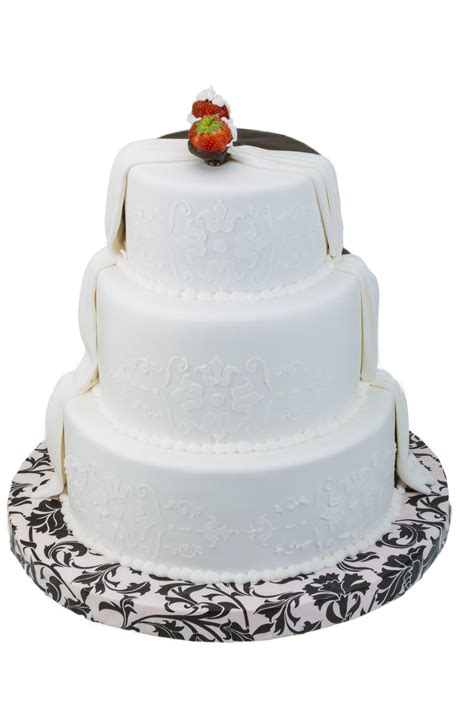 Wedding cake on white background 12864294 Stock Photo at Vecteezy