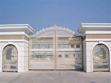 Simple Gate Design For Small House: 15 Best Front Gate Ideas | Main gate design, Home gate ...